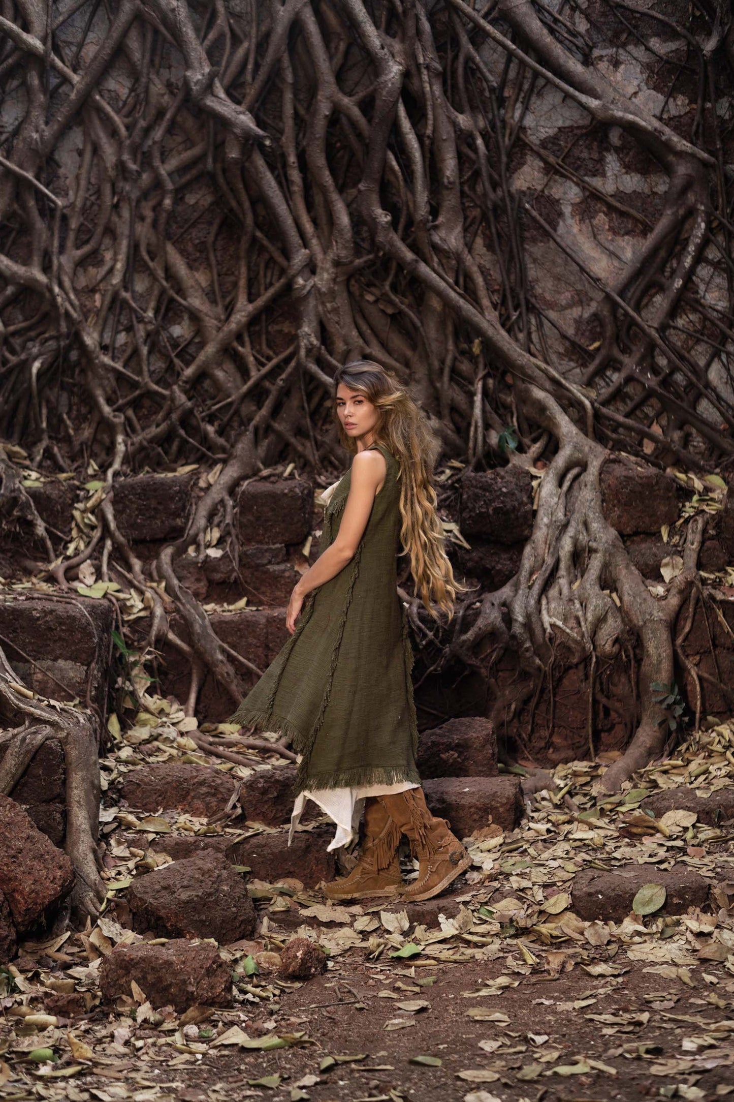 Llagatha long fringed cotton vest~ÕLIVE