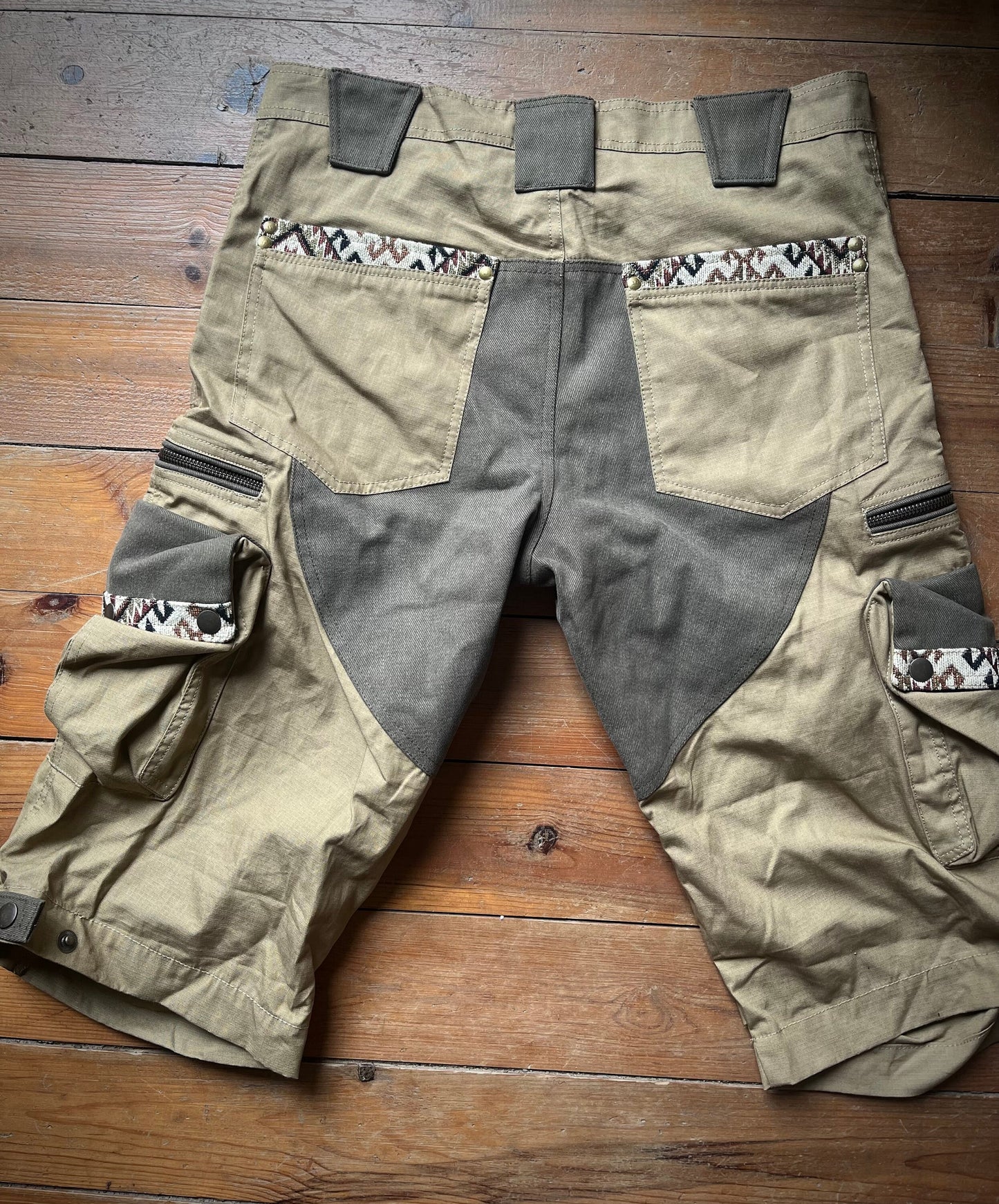 PIKARO Mens cargo short pants~Desert storm