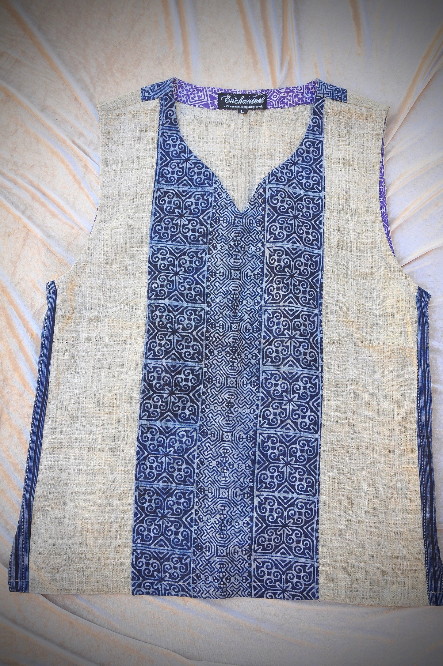 ARAGORN mens block print hemp top~Ivory sky