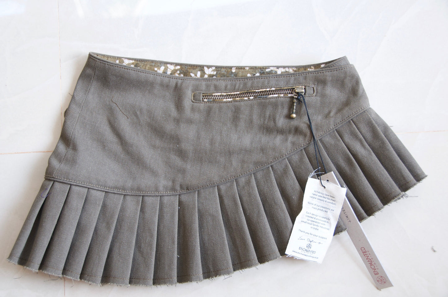 LILITH canvas pleated micro mini skirt ~ Moss mink
