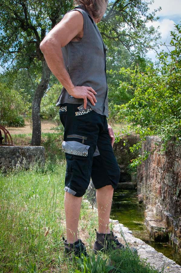 PIKARO cotton canvas cargo shorts~Noir